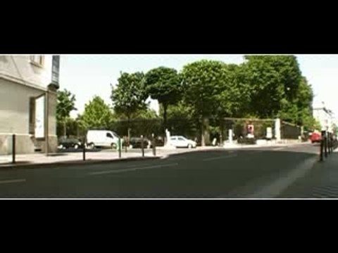 Koxie Gare aux cons clip parodie