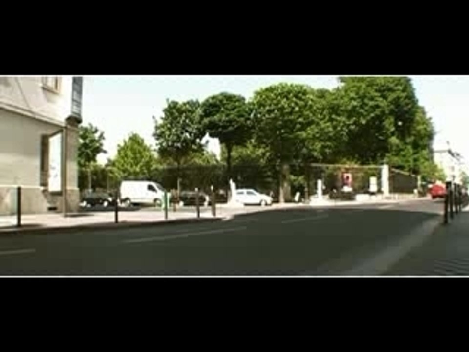 Koxie Gare aux cons clip parodie