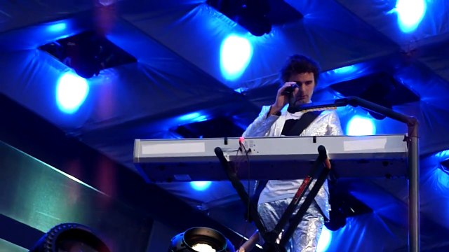 Muse - Neutron Star Collision, Bern Stade de Suisse, 06/02/2010