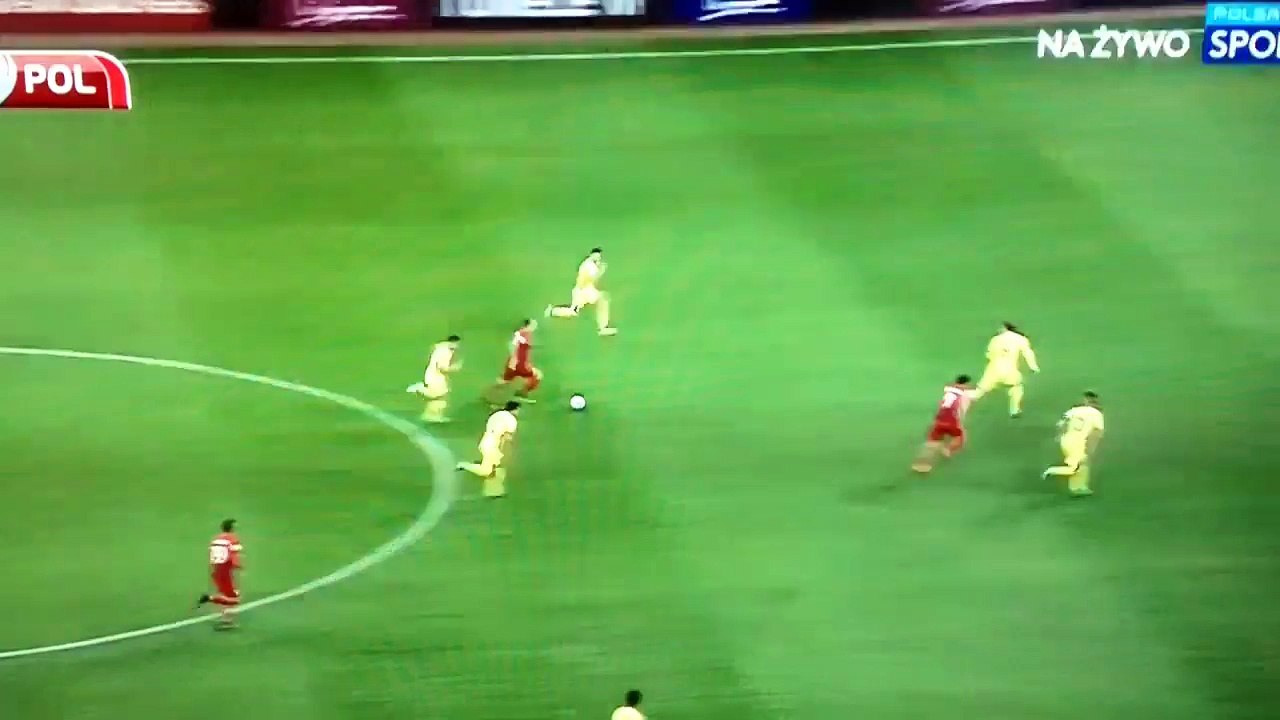 11/11/16 : but de Grosicki avec la Pologne en R...