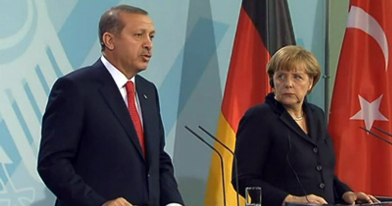 ERDOĞAN CANLI YAYINDA ALMANYAYI BÖYLE TEHDİT ETTİ HELAL OLSUN