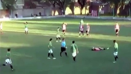 IMAGENS CHOCANTES: MATOU ÁRBITRO COM UM SOCO E DEPOIS FUGIU