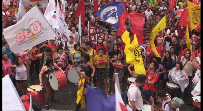 Cientos de manifestantes salen a las calles en Sao Paulo contra Temer