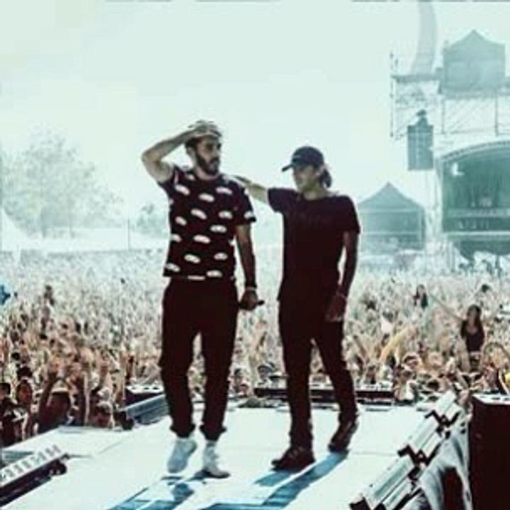 casseurs flowters - fais les backs (live)
