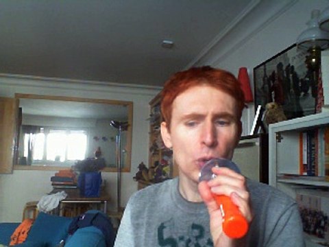 Wiwi égratigne mon amour de dictateur de Mickaël Miro