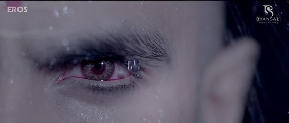 Ranveer Singh Killing First Look of Padmavati film