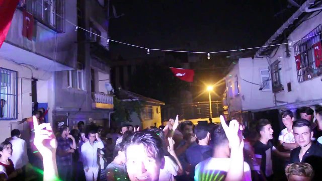 asker eğlencesi böyle olur biz yaparsak orkestra kiralama.da bir devrim DORUK SELİME ORKESTRA KİRALAMA kiralık orkestra