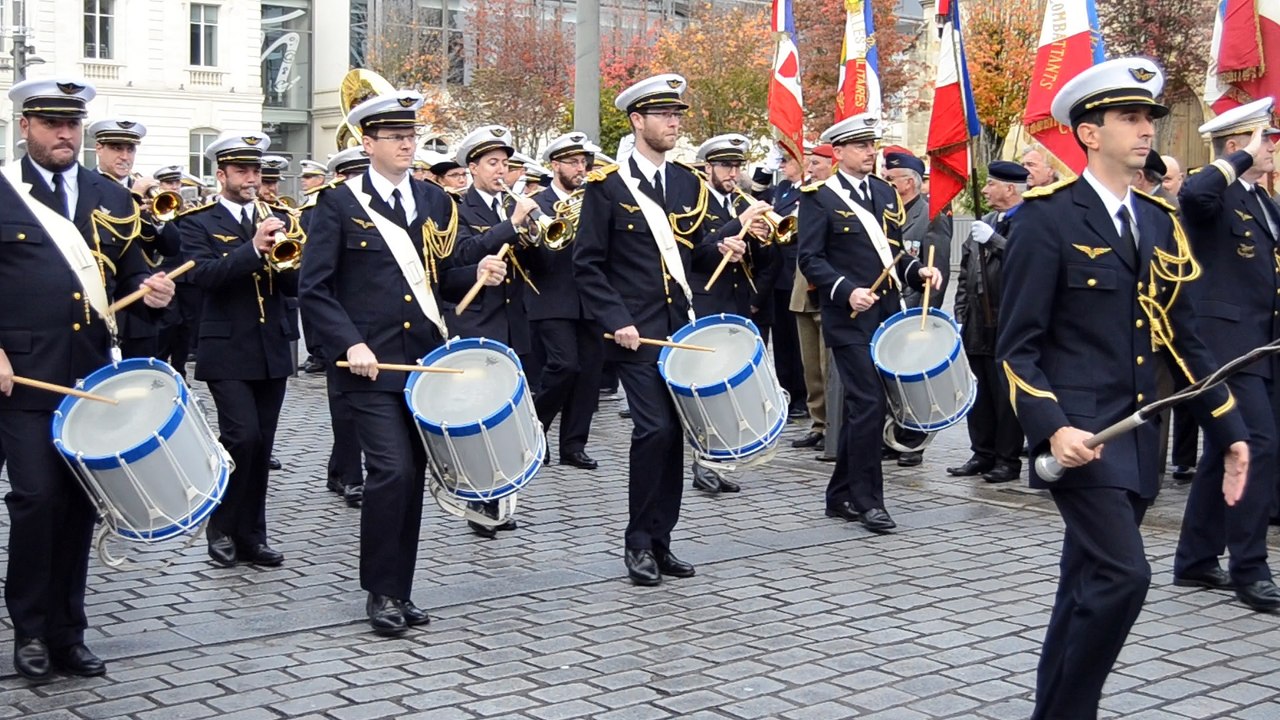 Défilé du 11 Novembre à Mérignac