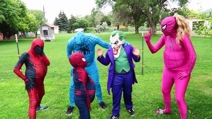 Télécharger la video: Spider-man & Frozen Elsa Eat Giant Donut vs Joker Funny Prank Deadpool Batman Superhero Comic Movie