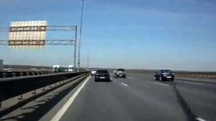 【閲覧注意】ハイウェイ上での人身事故