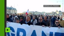«Ici on aime le vin et le cochon» : manifestation anti-migrants au château de Versailles