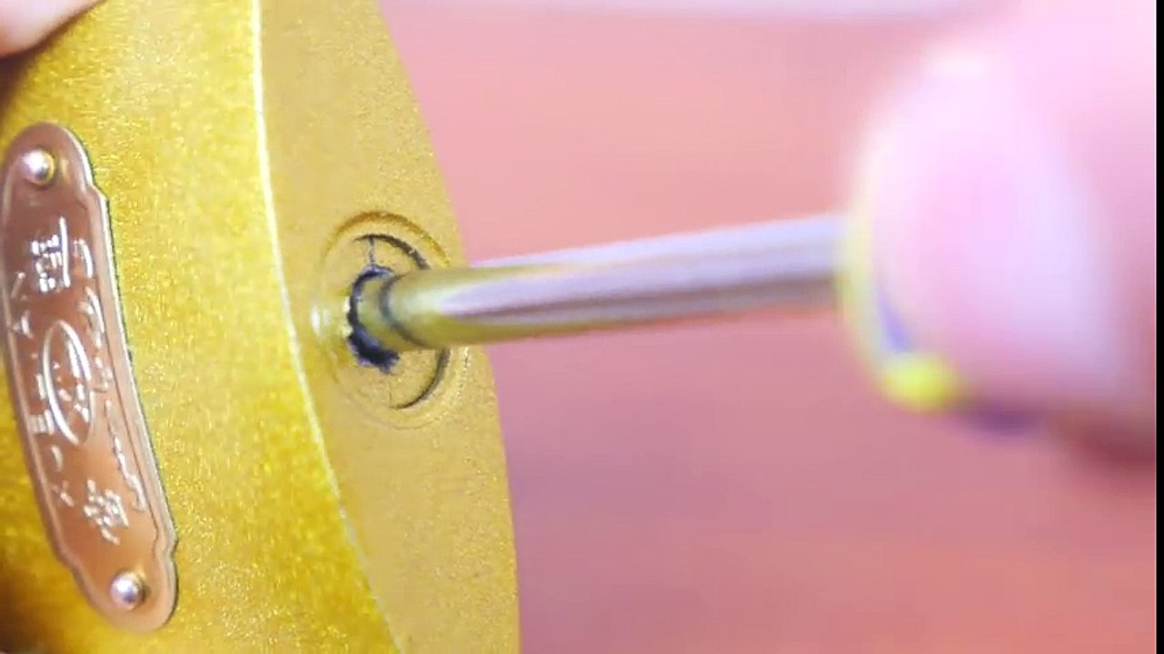 3 Ways to Open a Lock