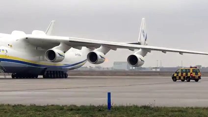 Самый большой украинский самолет "Мрия" загорелся в Германии