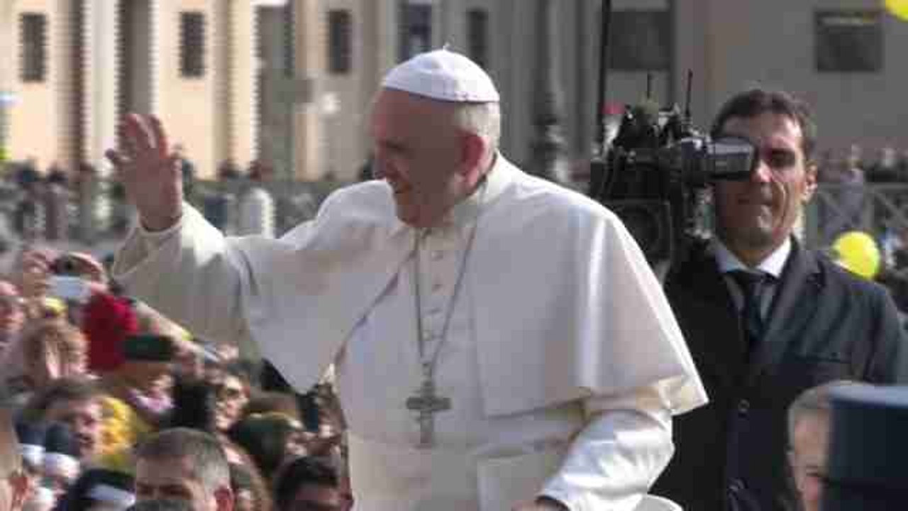 Papa Francisco: No excluyamos a nadie por su raza, cultura o religión