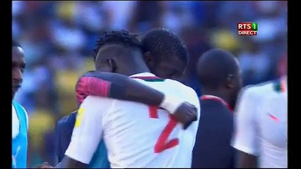 Kara Mbodji en larmes, après la défaite du Sénégal contre l'Afrique du Sud... Reagrdez