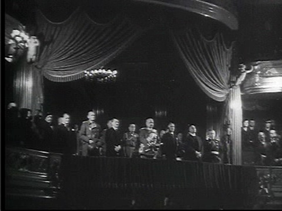 1933