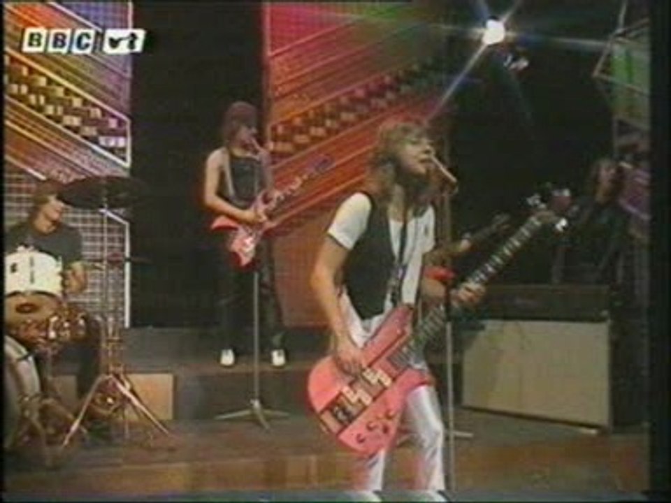 Suzie Quatro - He's A Sports PA (BBC Christmas Special)