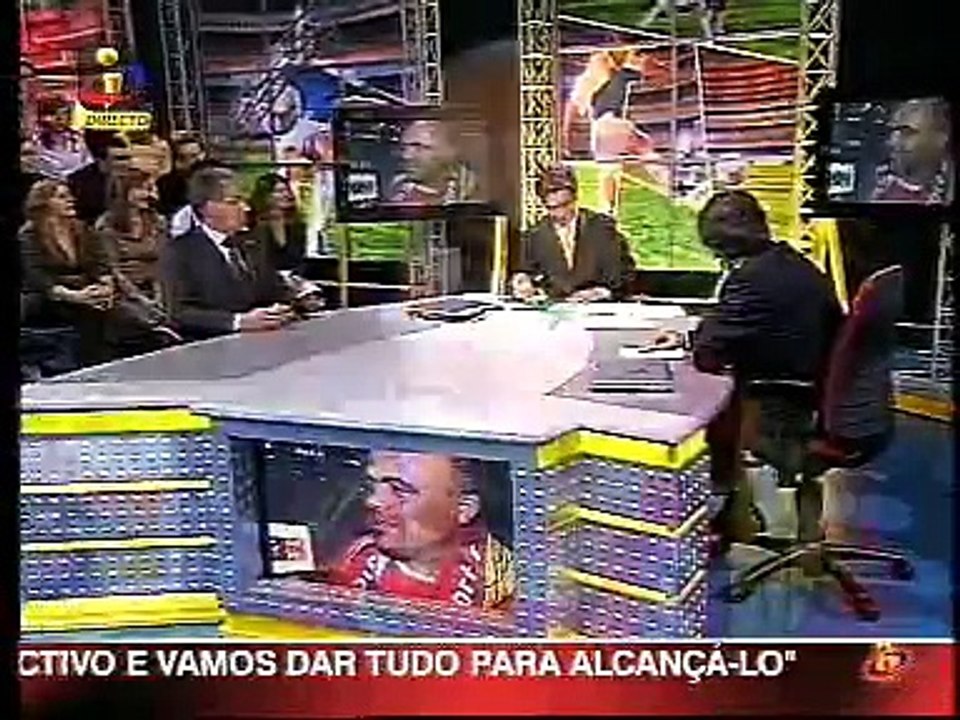 Mete mais tabaco nisso! Adepto do SLB SEM LEGENDAS - De RIR