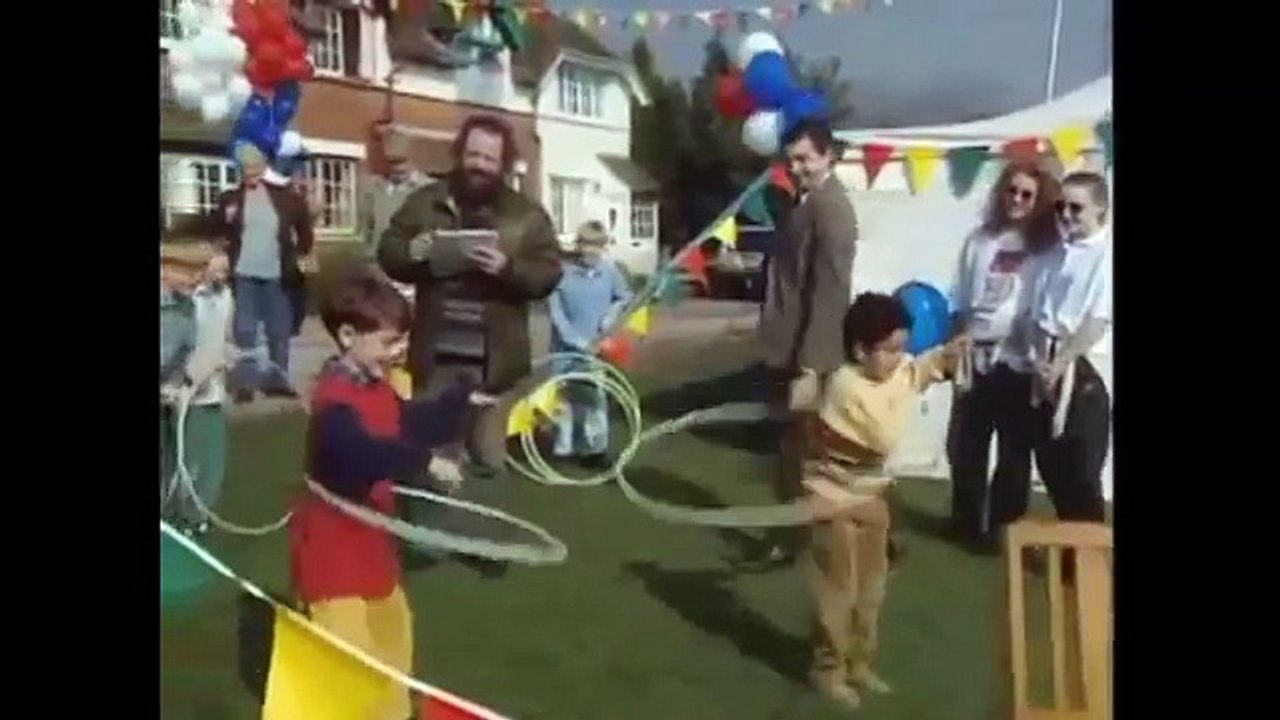 Mr Bean new - Mr bean film en francais - Hair by Mr. Bean of London