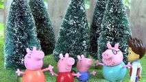 Peppa Pig Christmas Tree PLAY DOH George Pig, Mummy Pig, & Daddy Pig! Peppa Pig Playtime Episode