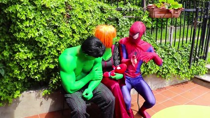 Frozen Anna Kidnapped! Imprisoned in the Witchs Castle! w/ Super Hulk, Super Spiderman, & Venom :)