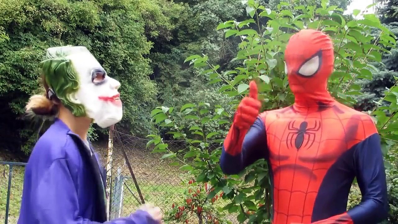 Iron To Face! Frozen Elsa Gets Hurt /w Joker, Spiderman Doctor #Superheroes Fun IRL