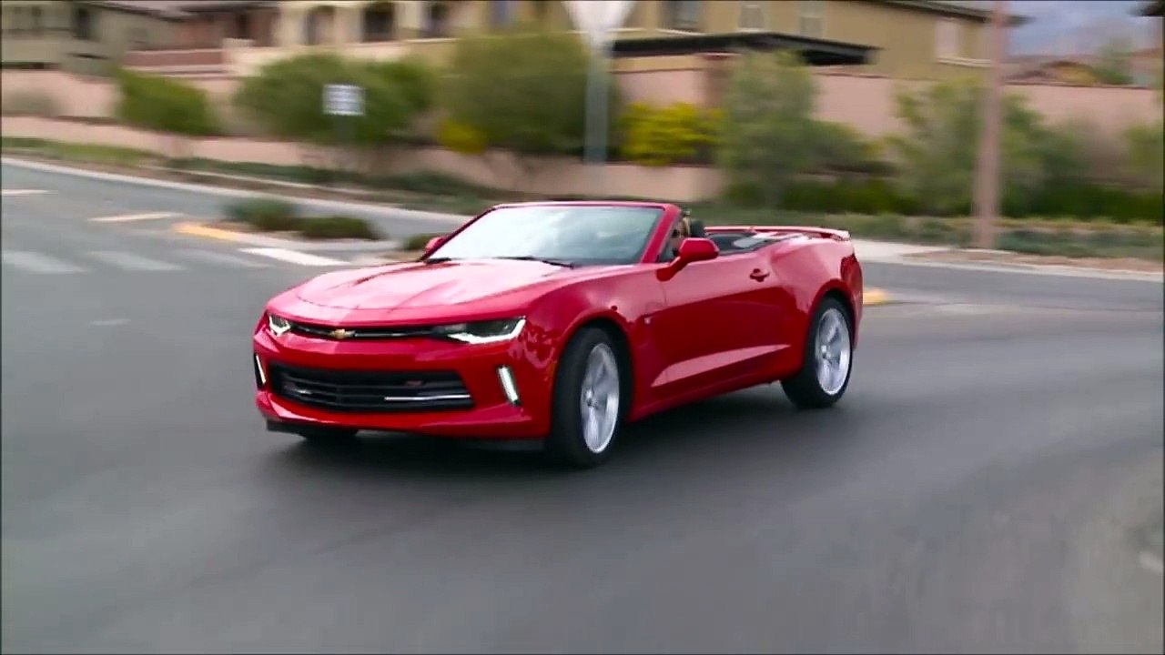 2017 Chevrolet Camaro Coupe 2,0L - interior Exterior and Drive