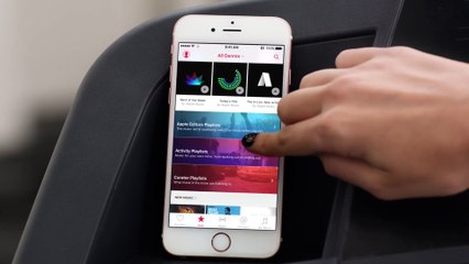 Apple Music Commercial with Taylor Swift