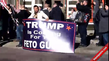 Pensilvanya'da 'Trump senin için geliyor FETO Gülen' pankartı