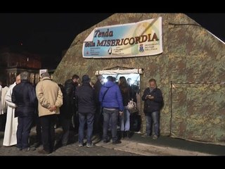 Napoli - La Tenda della Misericordia in Piazza Plebiscito (12.11.16)