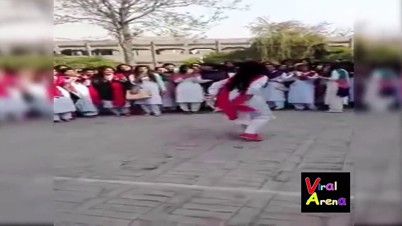 College Girl Dancing on Pashto Song | Crazy girl Dance