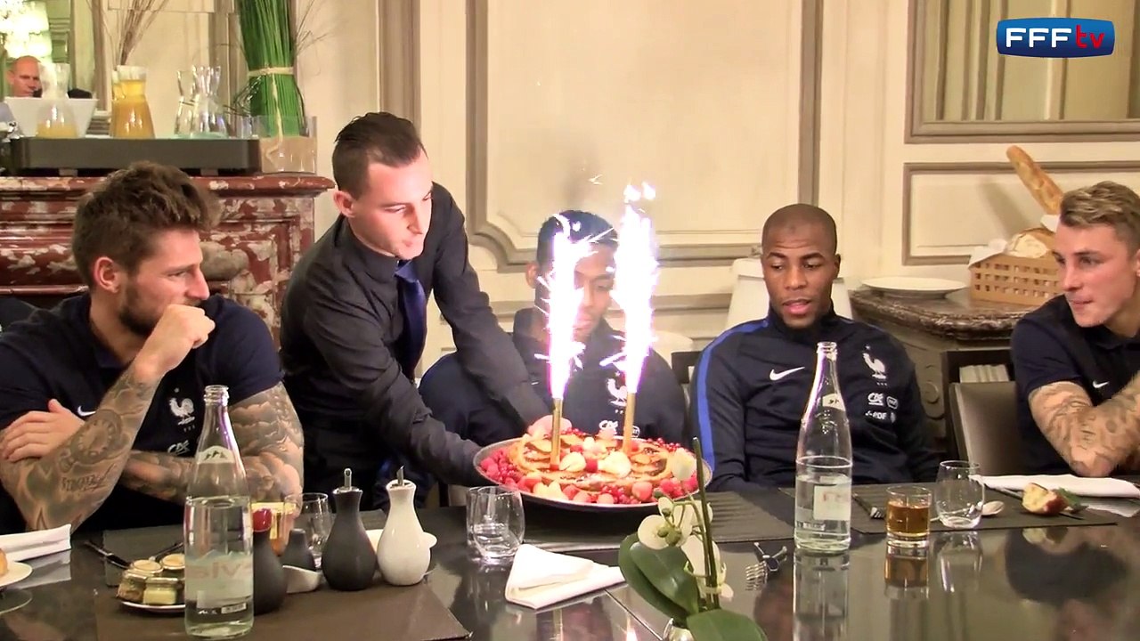 Thomas Lemar fête ses 21 ans avec les Bleus !