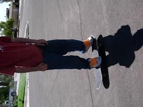 NATE VARIAL HEELFLIP