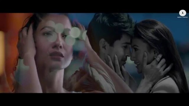 hot bold kissing of Gauahar khan and Rajeev khandelwal sexiest kiss leaked video