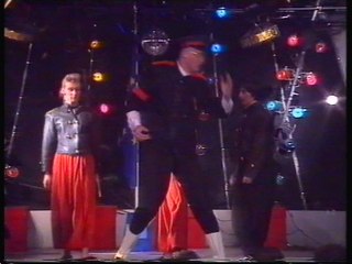 Wavre -Borsalino " New Beat marathon " organized by Lou De Prijck 30-04 & 01-05-1989 The Confetti's "