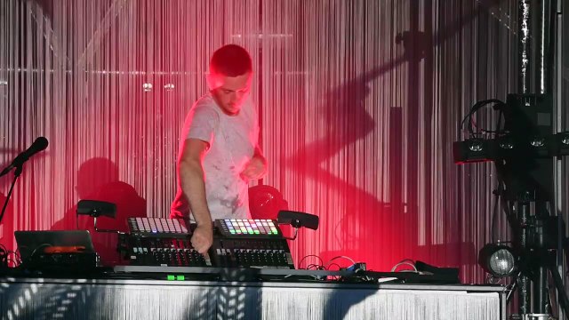 Thylacine éblouit le festival des IndisciplinéEs