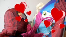 Frozen Elsa vs Crocodile & Shark! w/ Spiderman, Joker & Pink Spidergirl Superhero Fun!