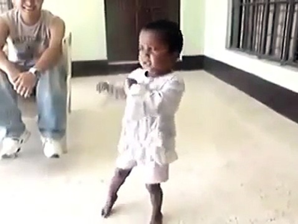 Child singing rahat fateh ali khan's song
