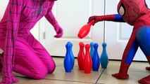 Spiderman vs Joker vs Spidergirl - Crazy Bubble Bath! w/ Venom Wubble Bubble - Fun Superheroes :)