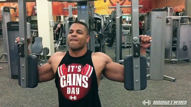 Chest & Shoulders Workout With Post Workout Meal @hodgetwins