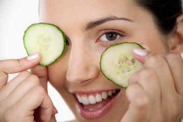 How to Get Rid of Dark Circles Under Eyes at Home