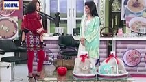 fiza ali ko live show men choti bachi sy thapar par gaye