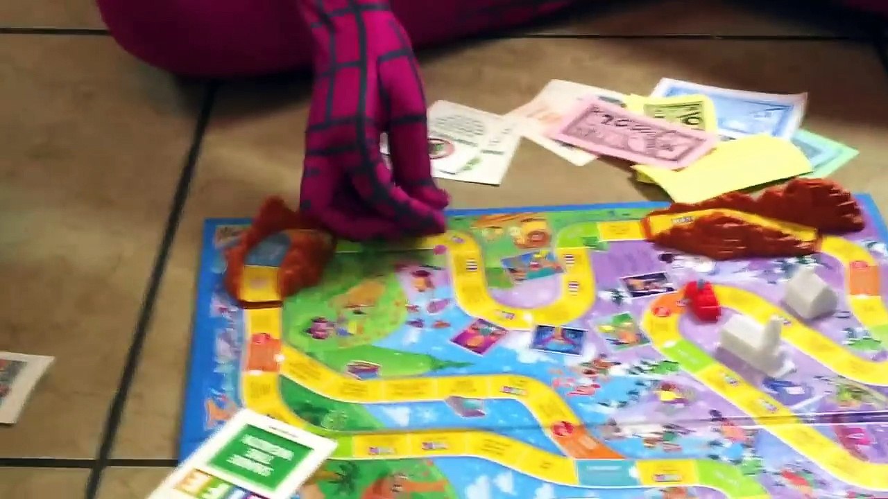 Spiderman vs Frozen Elsa vs Joker Poo Prank Fail - w/ Pink Spidergirl Batgirl - Funny Superheroes