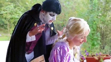 The VAMPIRE loses his TEETH! w/ Frozen Elsa Princess Rapunzel Spiderman Dentist Joker TOYS!