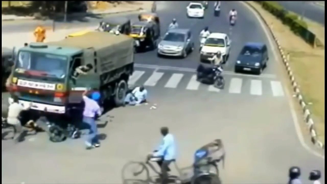most dangerous road accident in the world 2016 video Dailymotion