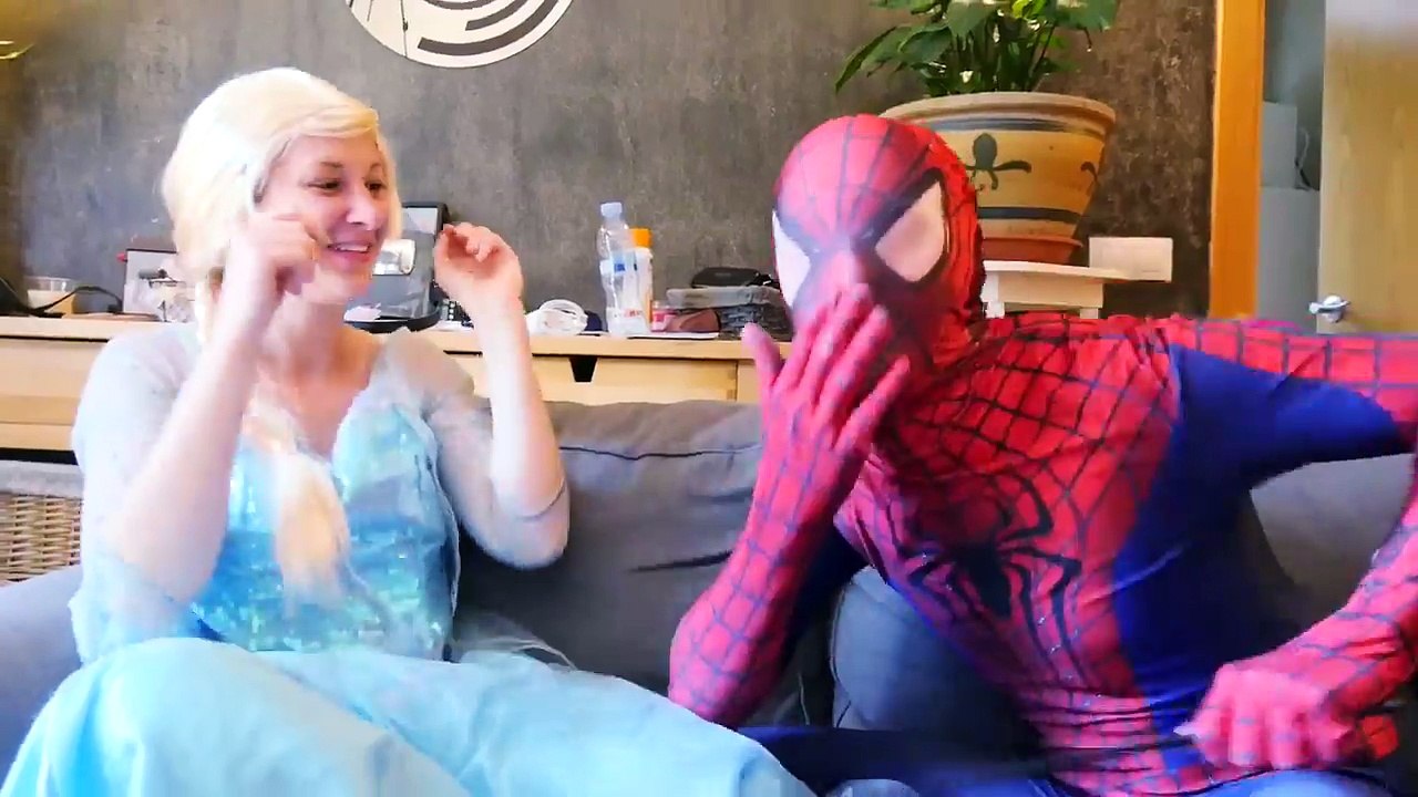 Frozen Elsa Loses her Eyes vs Spiderman & Pink Spidergirl! w/ Maleficent, Joker Candy :)