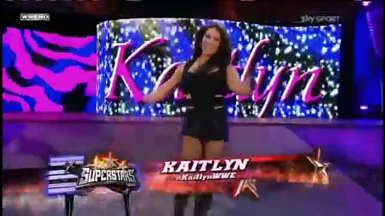 WWE Superstars Summer Rae vs Kaitlyn