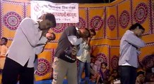 Entertaining Group Dance On Old Hindi Songs 2016 video-Dance interested must be showing this.