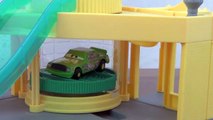 Disney Cars New Stunt Racers Chick Hicks and Max Schnell Doing Stunt Tricks with Mack Truck Hauler