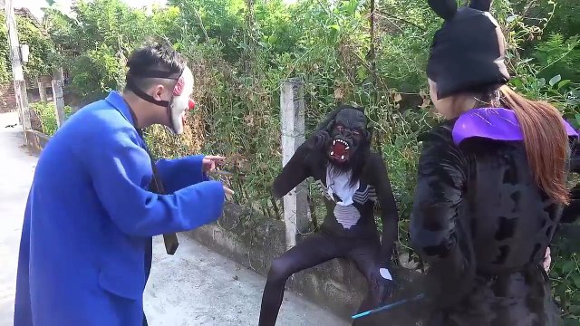 Joker vs Maleficent poisoning pesticides & King Kong stealing mangoes Fun Superhero Movie In Real Li